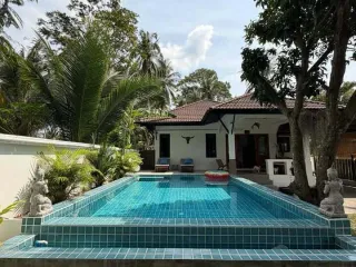 À vendre 3 chambres villa à Ko Samui, Surat Thani