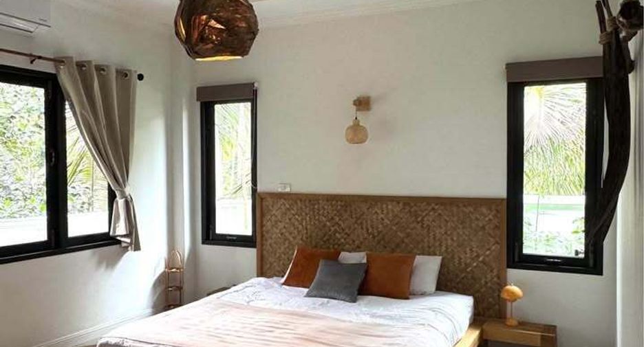 À vendre 3 chambres villa à Ko Samui, Surat Thani
