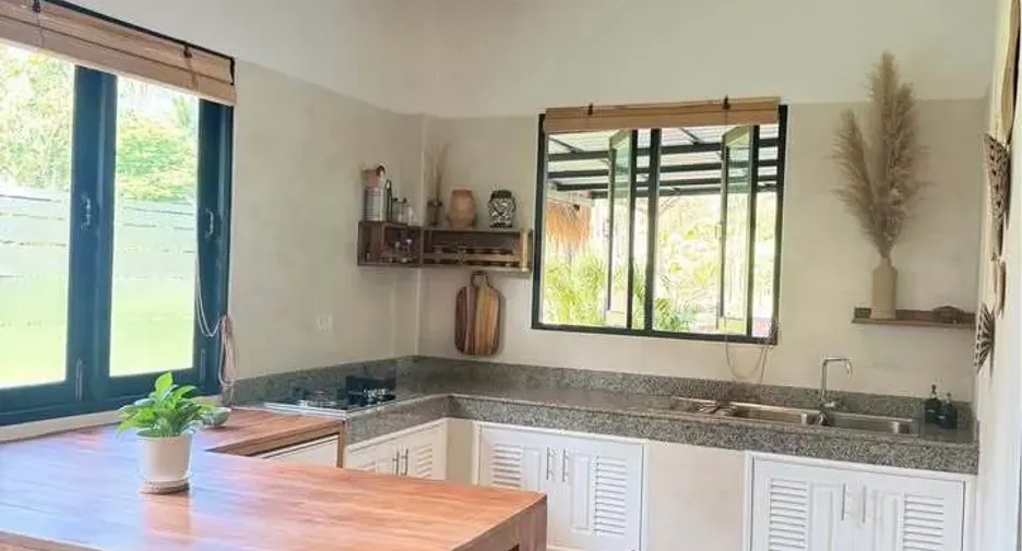 À vendre 3 chambres villa à Ko Samui, Surat Thani