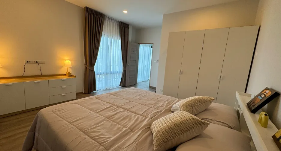 For rent 4 bedrooms villa in Hua Hin, Prachuap Khiri Khan