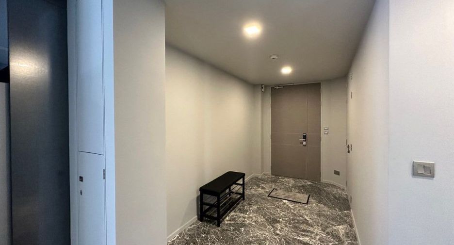 Продажа 3 спальни кондо в Щаттхана, Бангкок