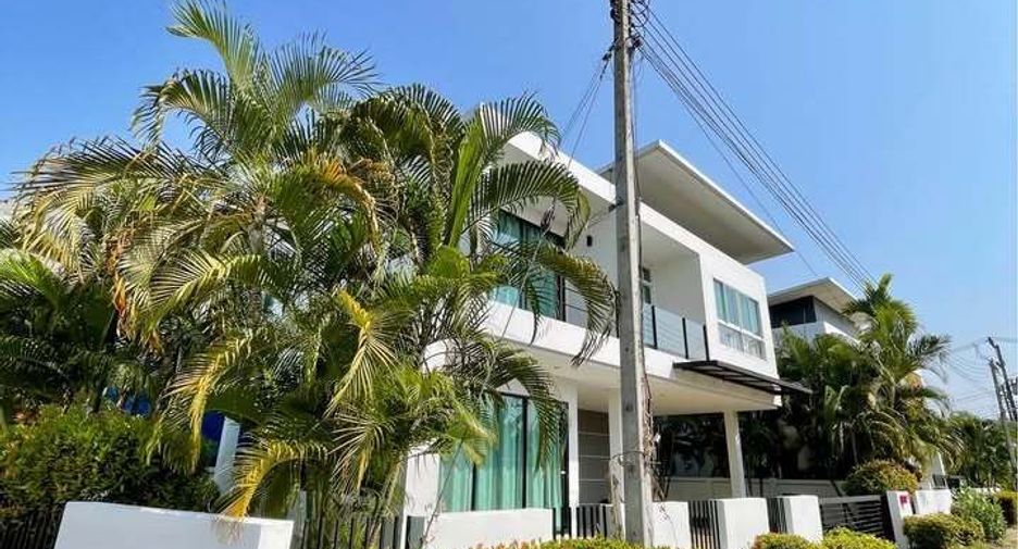For rent 3 bedrooms house in San Sai, Chiang Mai