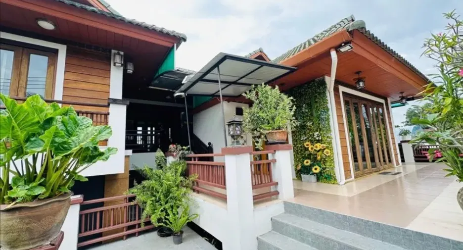 For sale and for rent 5 bedrooms villa in Mae Rim, Chiang Mai