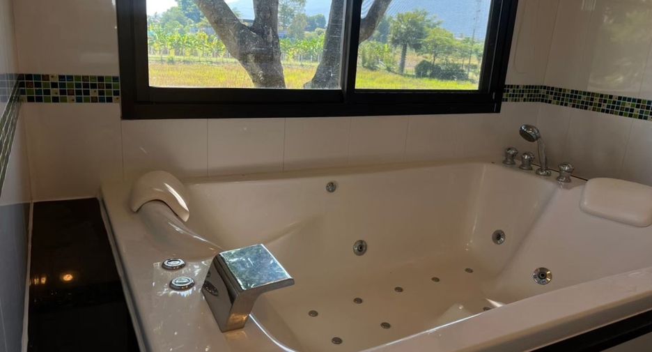 For sale and for rent 5 bedrooms villa in Mae Rim, Chiang Mai