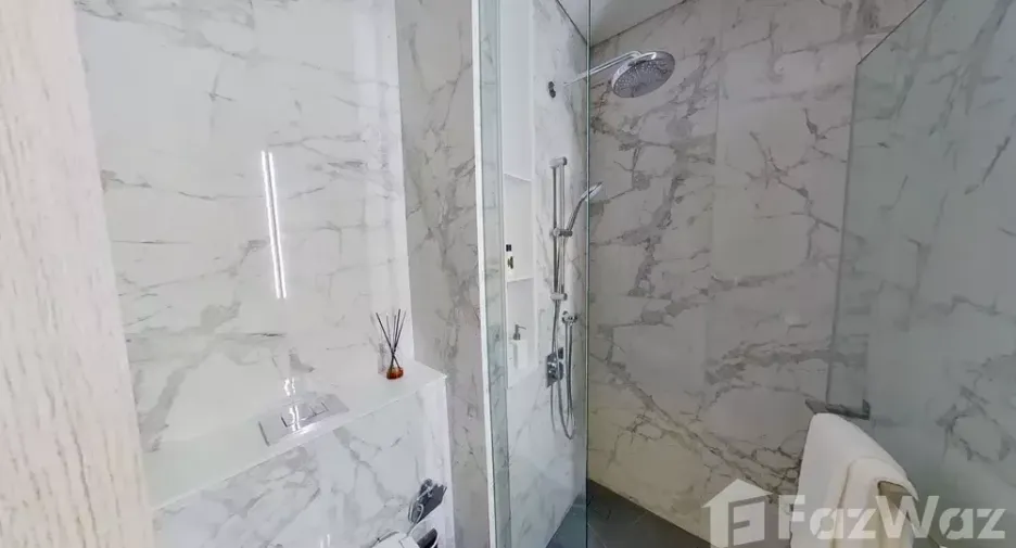 For sale 2 bedrooms condo in Khlong Toei, Bangkok