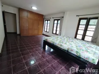 出租 4 卧室 独立屋 在 Mueang Chiang Mai, Chiang Mai