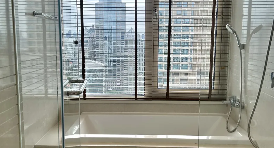 Wohnung zum Kauf und zur Miete mit 2 Zimmer in Pathum Wan, Bangkok