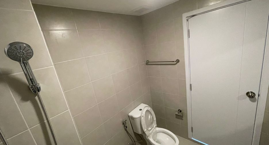 For sale studio condo in Bang Lamung, Chonburi