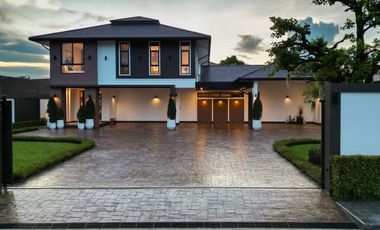 For sale 5 bedrooms villa in Hang Dong, Chiang Mai