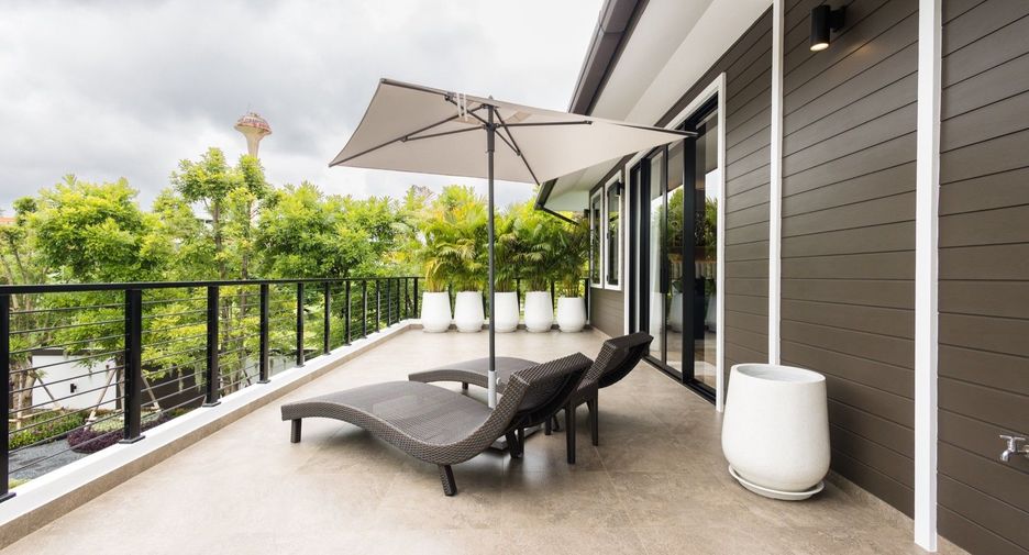 For sale 5 bedrooms villa in Hang Dong, Chiang Mai