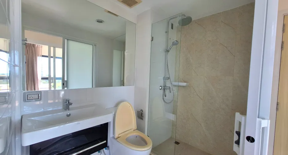 For sale and for rent 2 bedrooms condo in Hua Hin, Prachuap Khiri Khan