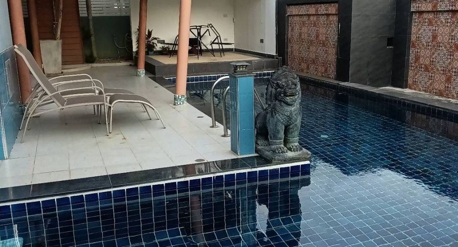 Casa en alquiler de 3 habitaciones en Bang Lamung, Chonburi