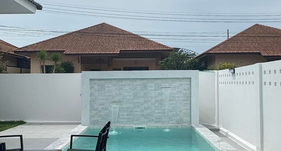 À louer 3 chambres villa à Bang Lamung, Chonburi