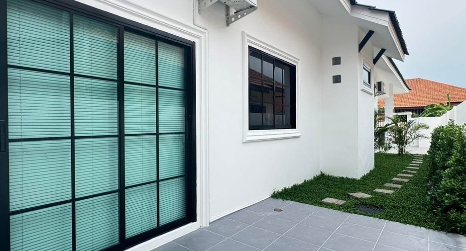 À louer 3 chambres villa à Bang Lamung, Chonburi
