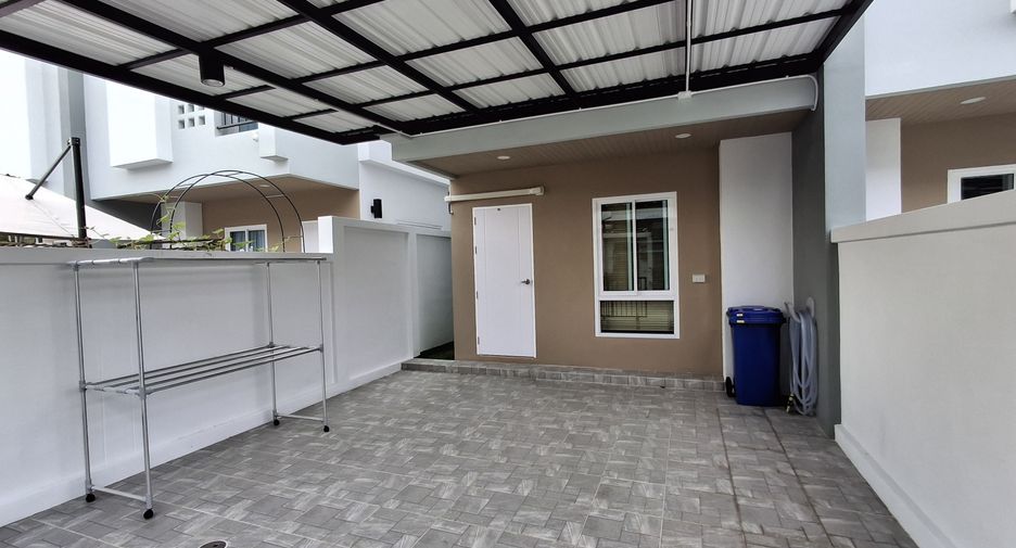 For rent 3 bedrooms townhouse in Mueang Phuket, Phuket