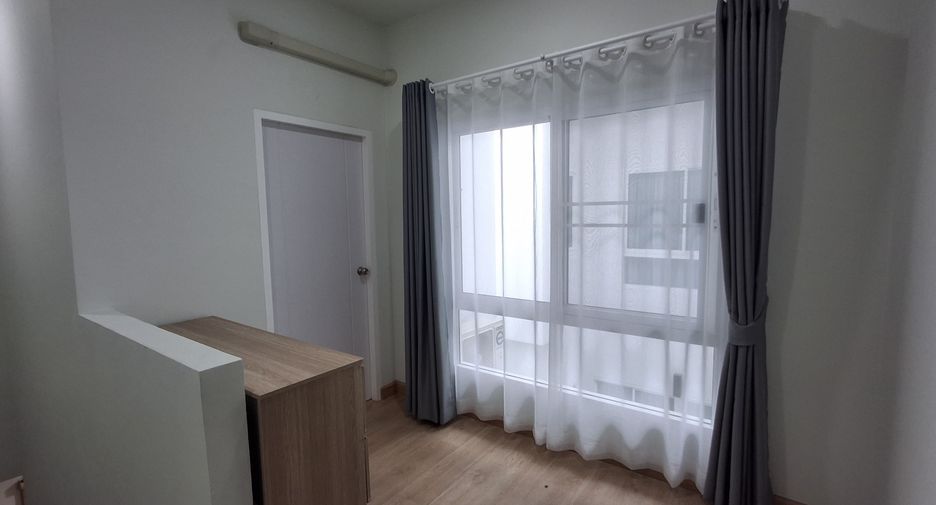 For rent 3 bedrooms townhouse in Mueang Phuket, Phuket