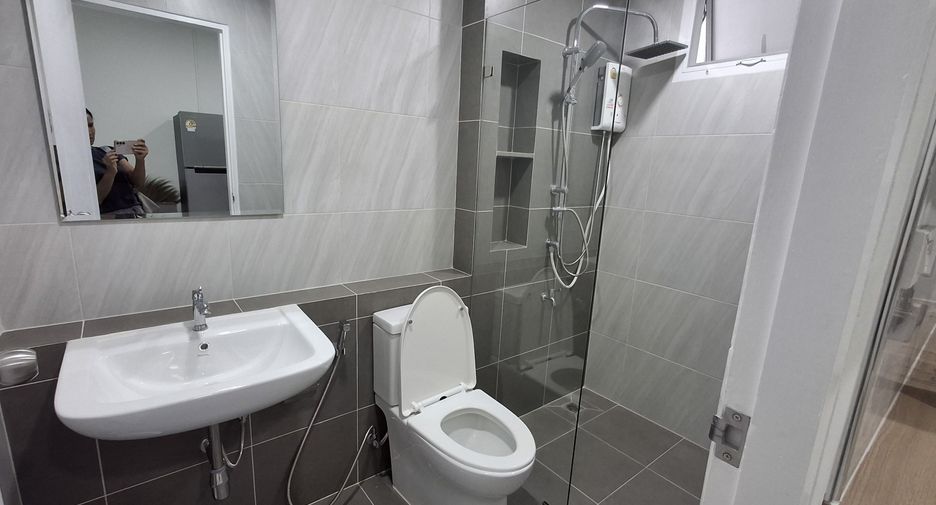 For rent 3 bedrooms townhouse in Mueang Phuket, Phuket