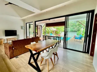 À louer 3 chambres villa à Ko Samui, Surat Thani