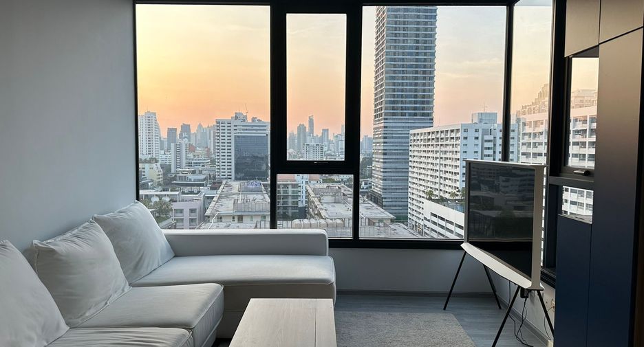 For sale 2 bedrooms condo in Watthana, Bangkok
