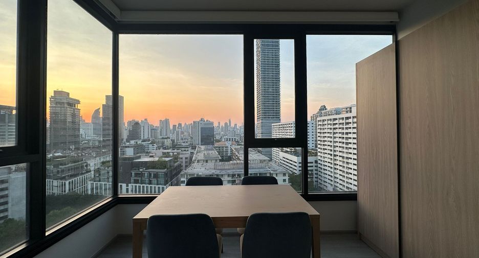 For sale 2 bedrooms condo in Watthana, Bangkok