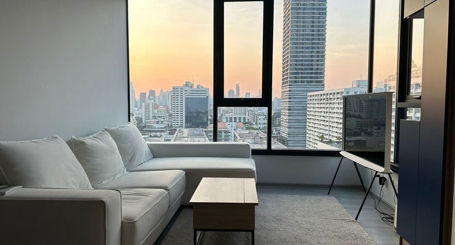 For sale 2 bedrooms condo in Watthana, Bangkok