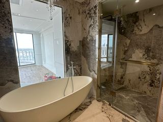 For sale 3 bedrooms condo in Bang Rak, Bangkok