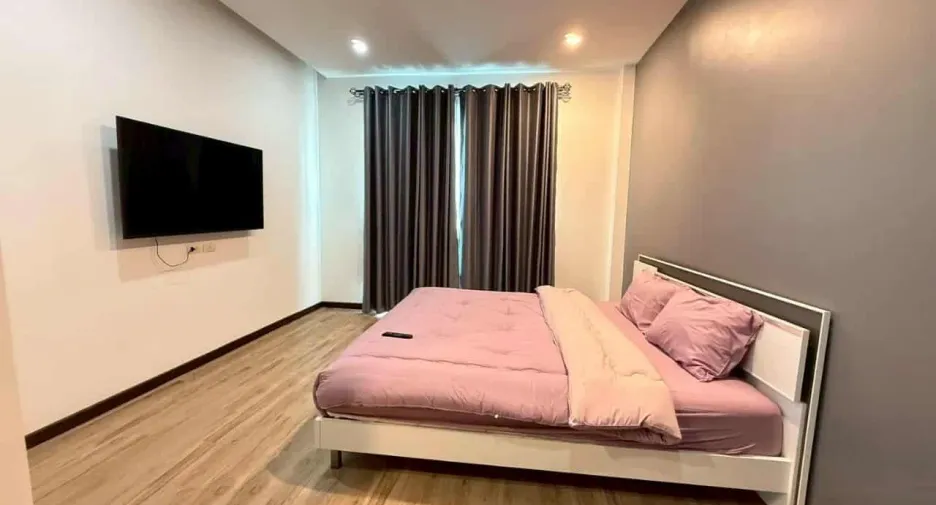 For rent 3 bedrooms villa in Hua Hin, Prachuap Khiri Khan