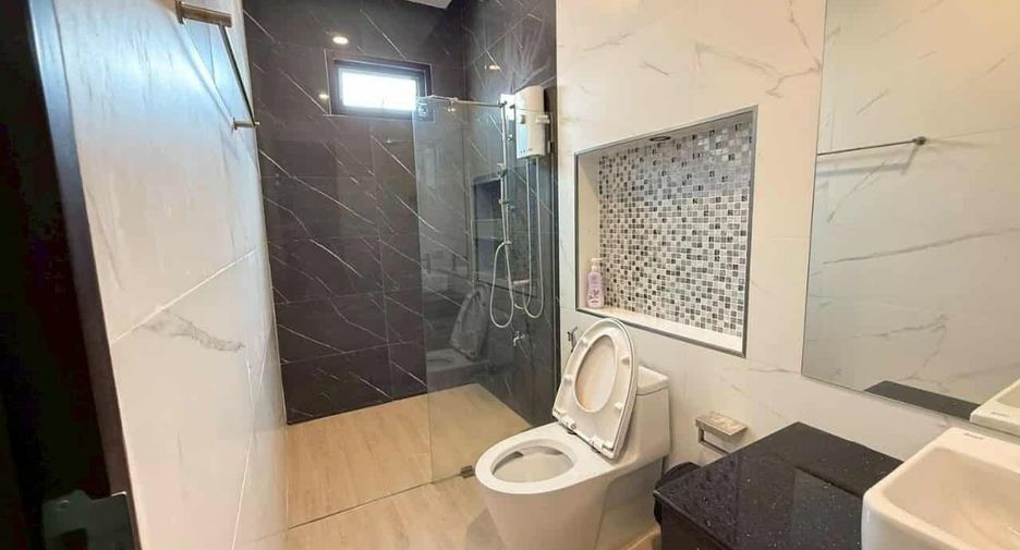 For rent 3 bedrooms villa in Hua Hin, Prachuap Khiri Khan