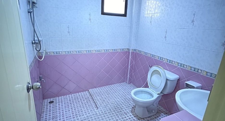 For sale 3 bedrooms house in Hang Dong, Chiang Mai