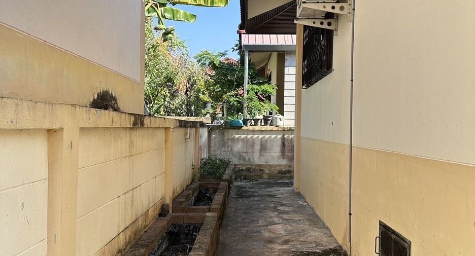 For sale 3 bedrooms house in Hang Dong, Chiang Mai