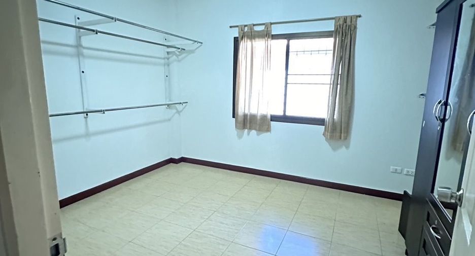 For sale 3 bedrooms house in Hang Dong, Chiang Mai