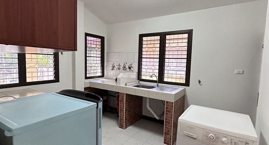 For sale 3 bedrooms house in Hang Dong, Chiang Mai