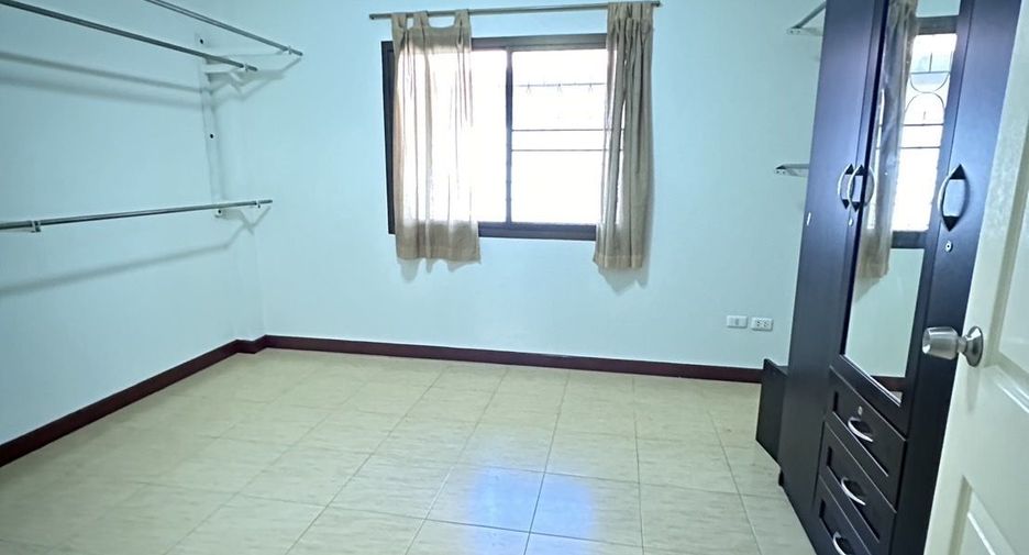 For sale 3 bedrooms house in Hang Dong, Chiang Mai