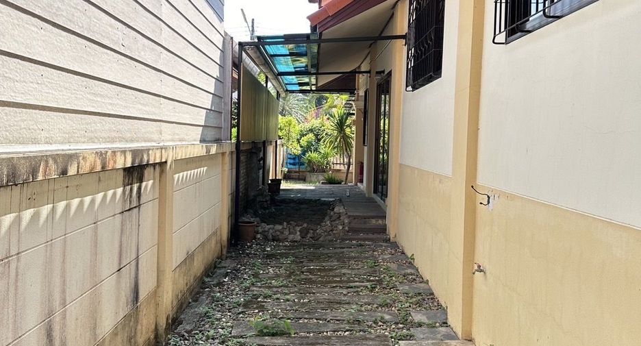 For sale 3 bedrooms house in Hang Dong, Chiang Mai