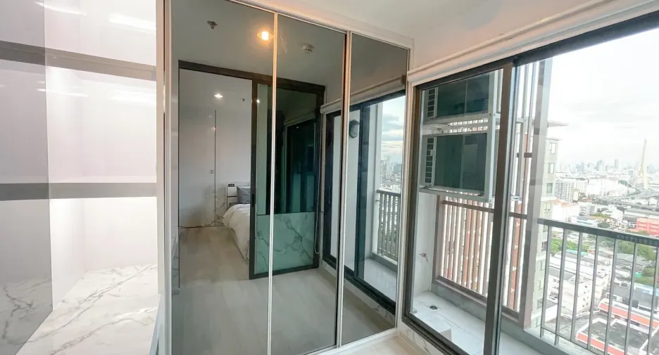 For sale 1 bed condo in Bang Phlat, Bangkok
