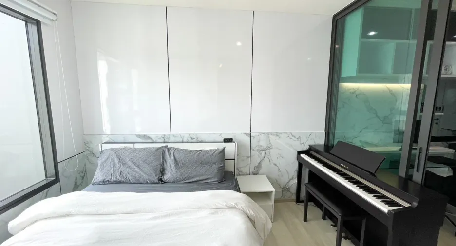 For sale 1 bed condo in Bang Phlat, Bangkok