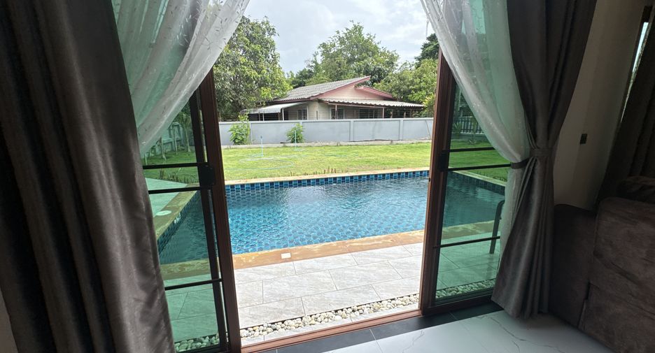 For sale and for rent 3 bedrooms villa in San Sai, Chiang Mai