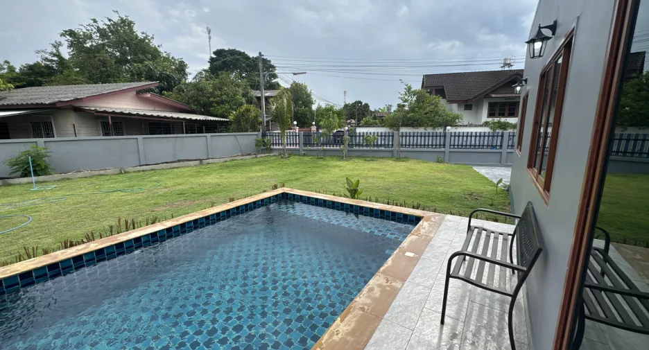 À vendre et à louer 3 chambres villa à San Sai, Chiang Mai