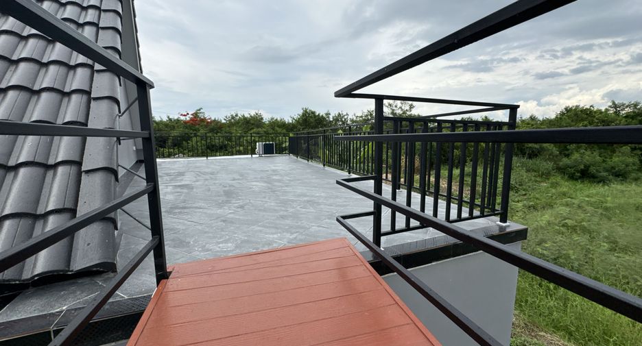 For sale and for rent 3 bedrooms villa in San Sai, Chiang Mai