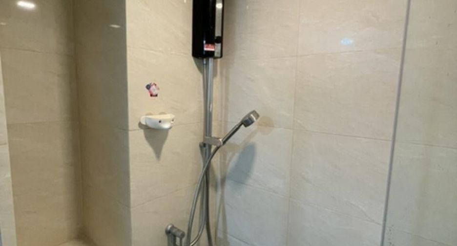 For sale 1 bed condo in Phra Khanong, Bangkok