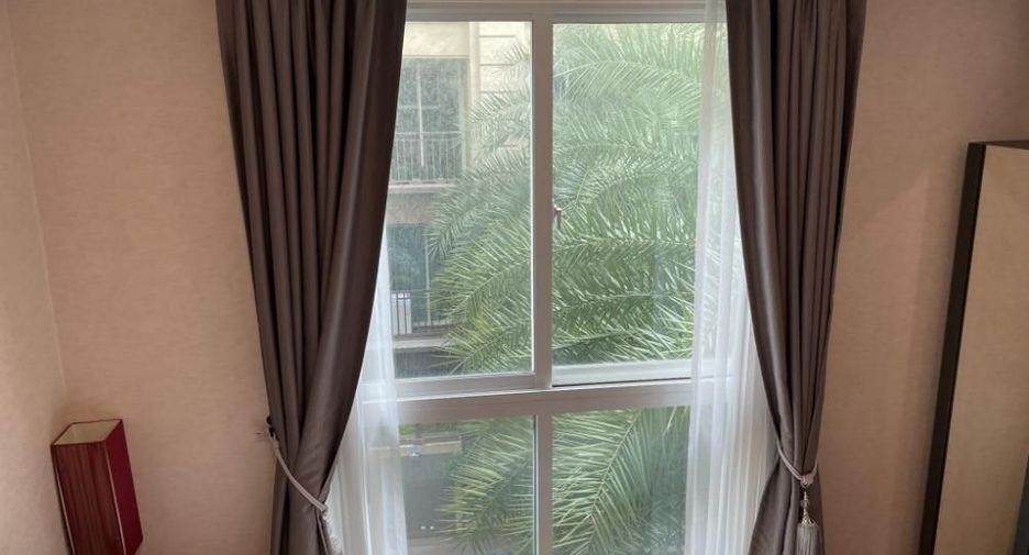 For sale 1 bed condo in Phra Khanong, Bangkok