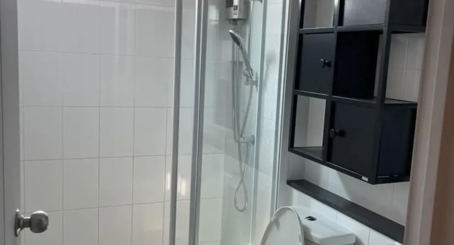 For rent 1 bed condo in Mueang Samut Prakan, Samut Prakan