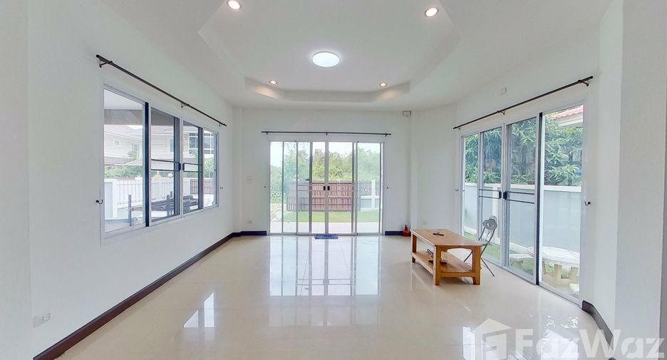 For sale 4 bedrooms house in Mueang Chiang Mai, Chiang Mai