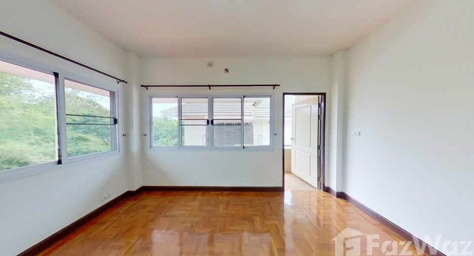 For sale 4 bedrooms house in Mueang Chiang Mai, Chiang Mai