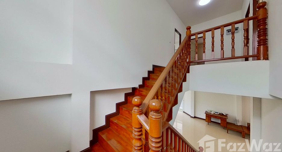 For sale 4 bedrooms house in Mueang Chiang Mai, Chiang Mai