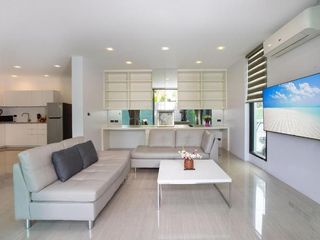 À vendre 4 chambres villa à Mueang Phuket, Phuket