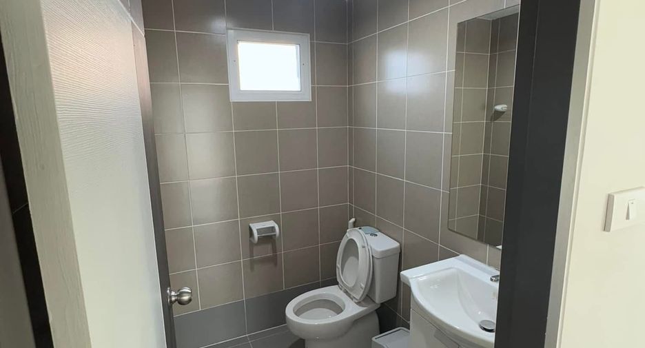 Haus zur Miete mit 3 Zimmer in Saraphi, Chiang Mai