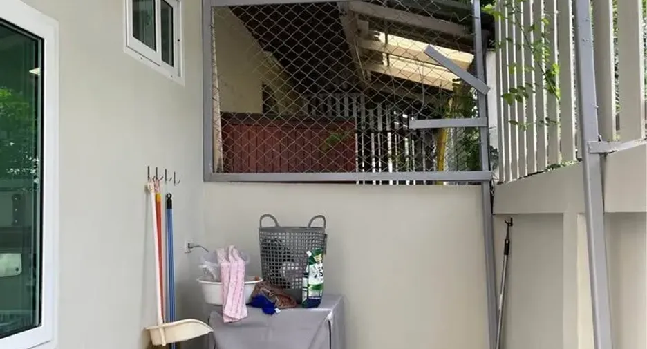 For rent 2 bedrooms townhouse in Ko Samui, Surat Thani