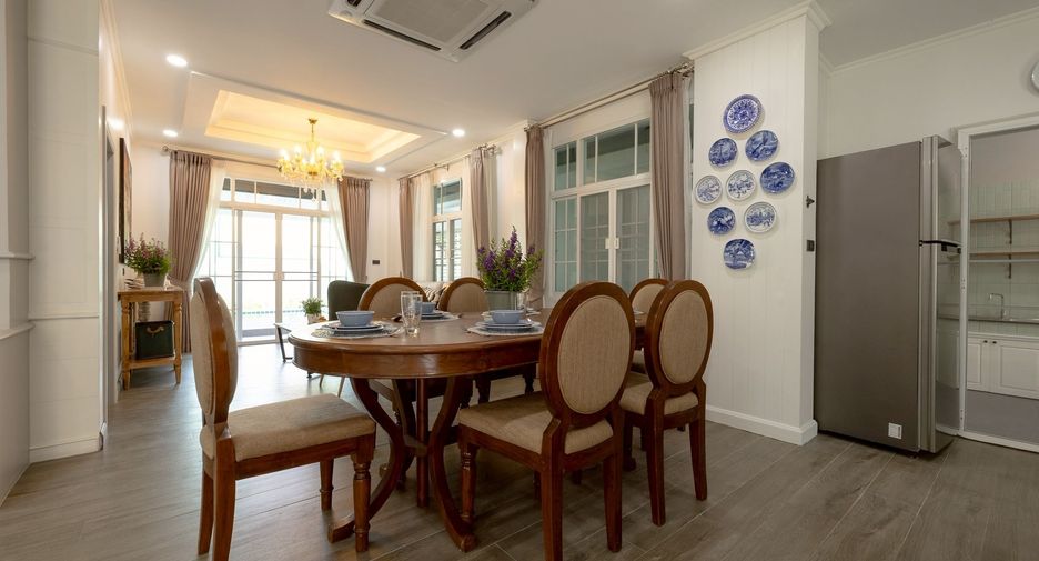 Villa en venta y en alquiler de 5 habitaciones en San Kamphaeng, Chiang Mai