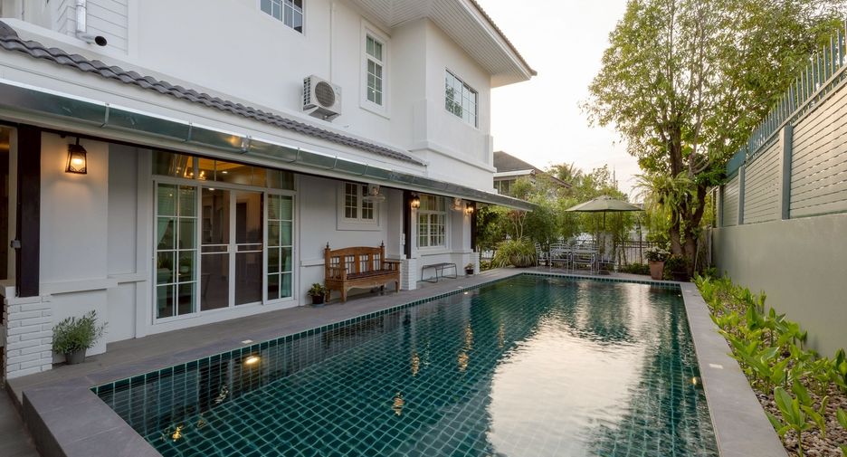 Villa en venta y en alquiler de 5 habitaciones en San Kamphaeng, Chiang Mai